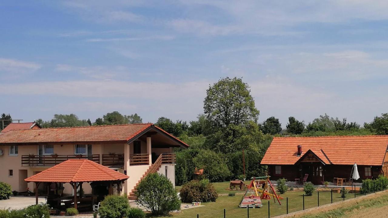 Apartments Kozjan Karlovac Exterior foto